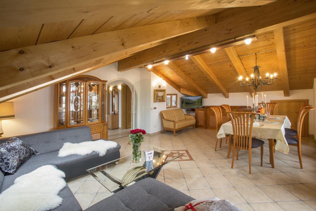 Golden Gapa Penthouse 1 Apartamento Garmisch-Partenkirchen Quarto foto